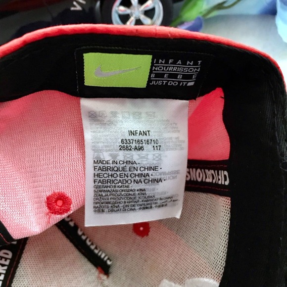 Nike NWOT Orange and Dark Red Baseball Cap for Boys Infants - Picture 9 of 11